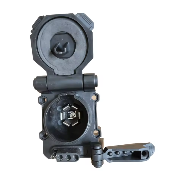 Heavy-Duty USA Vehicle 7-Way RV and 4-Way Flat Trailer Socket with 4-Hole Mount